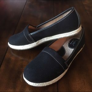 b.o.c Born Concept black flats.