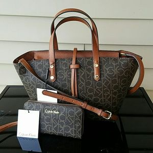 NWT! Calvin Klein Monogram Crossbody & WristletSet