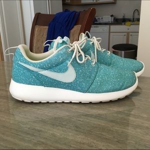 Limited Edition Blue Speckle Nike Roshe Run One