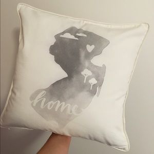 PB TEEN NEW JERSEY PILLOW