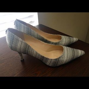 Ivanka Trump pumps with original box.