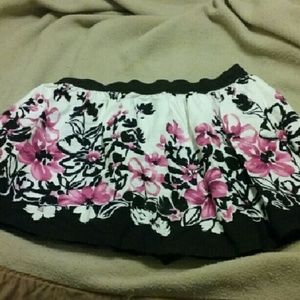 Like new flower skirt! Worn once
