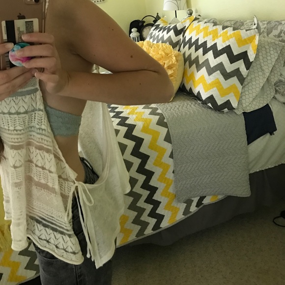 Free people see through lace tank - Picture 6 of 7