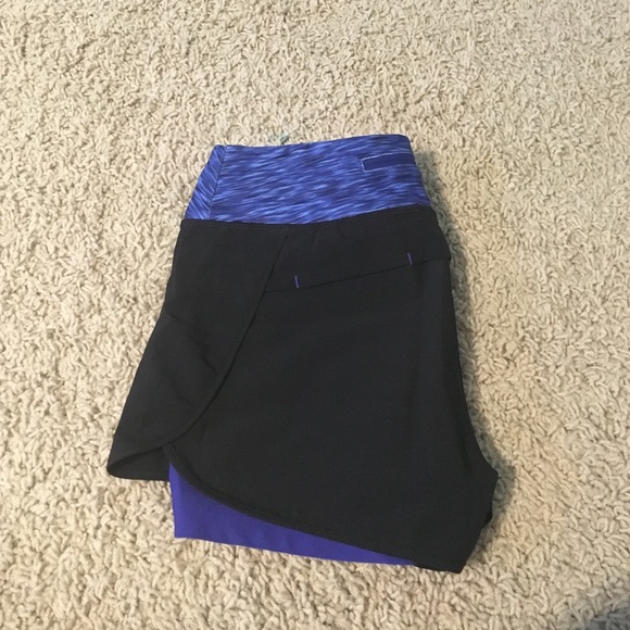 Lululemon look a like running shorts - Picture 2 of 3