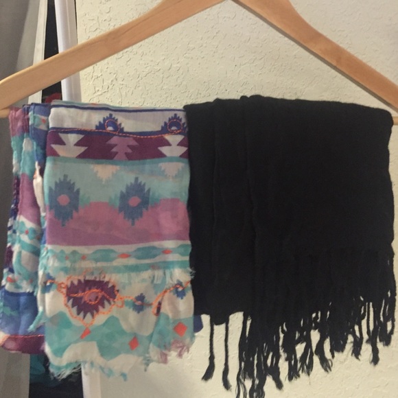 Scarves - 2 Pack