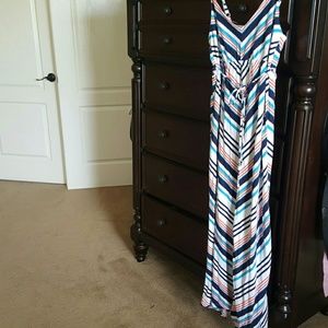 Old Navy chevron maternity maxi dress