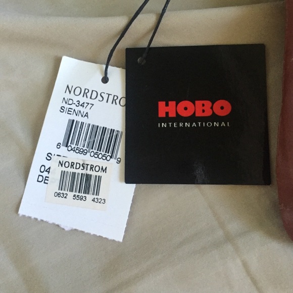 Hobo Wristlet - Picture 2 of 4