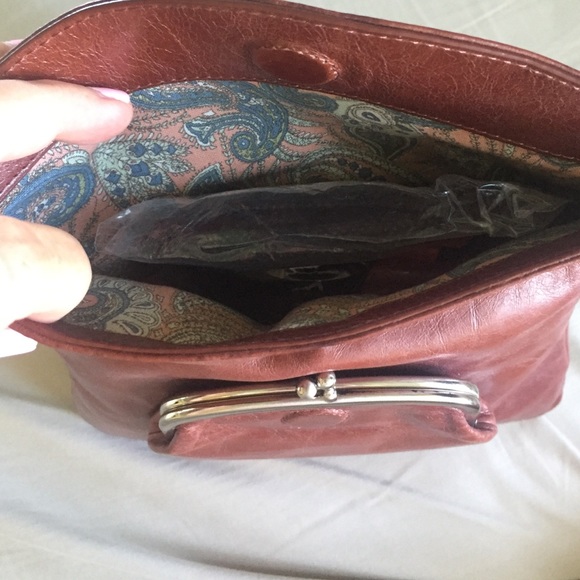 Hobo Wristlet - Picture 3 of 4