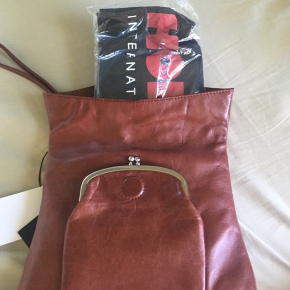 Hobo Wristlet - Picture 4 of 4