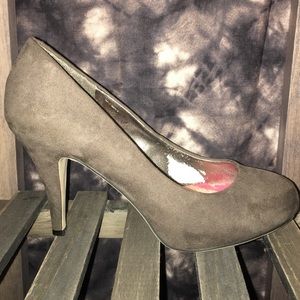 MADDEN GIRL gray suede heels