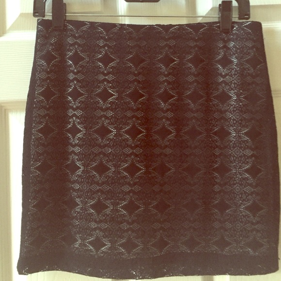 Cute net black skirt!