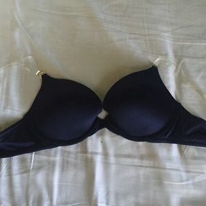 Victoria Secret black very sexy push up bra 34 B