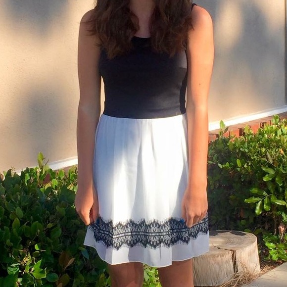 Juniors Medium Dress