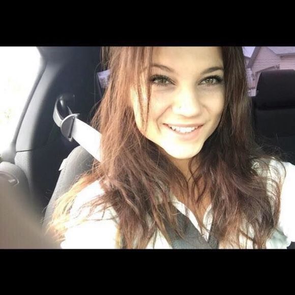 Meet your Posher, Elma - Picture 1 of 1