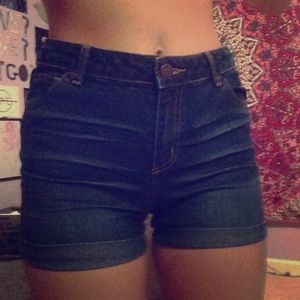 High waisted adjustable shorts