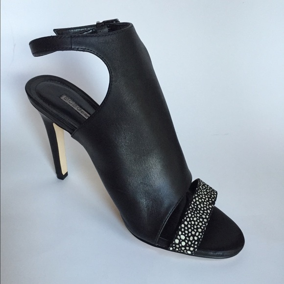 BCBGeneration Shoes - BCBGeneration BLACK HEELS