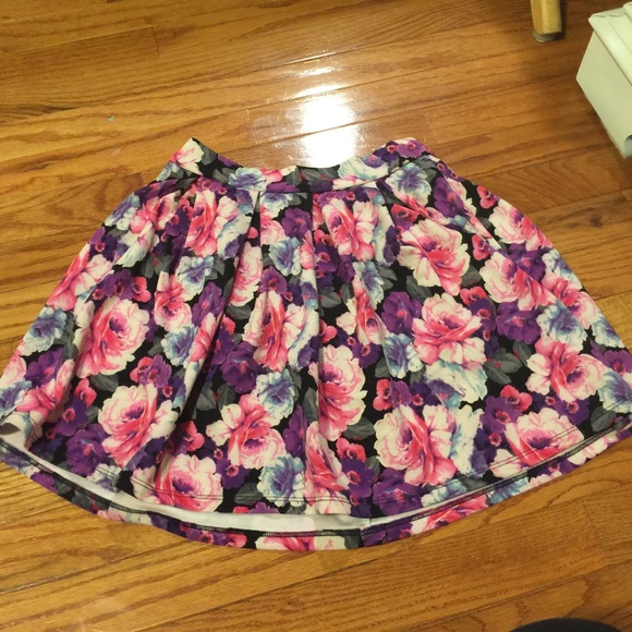 Forever 21 Floral Skirt