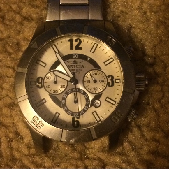Invicta Men's Watch (Model: 1422)