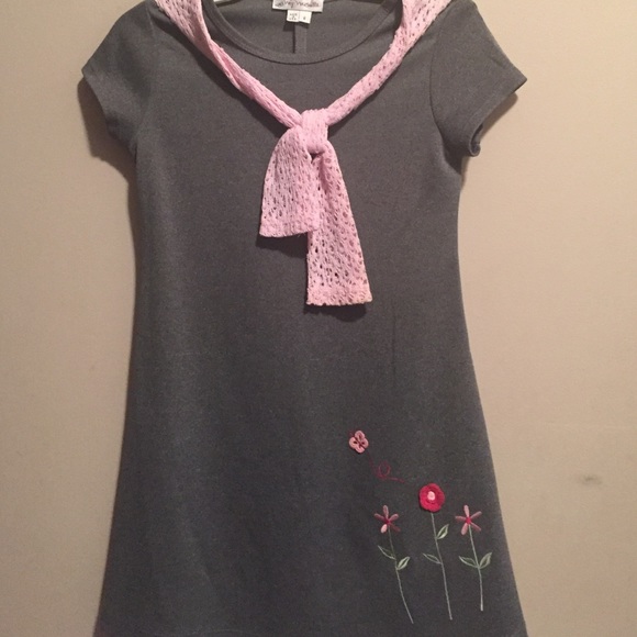 Girl's dress