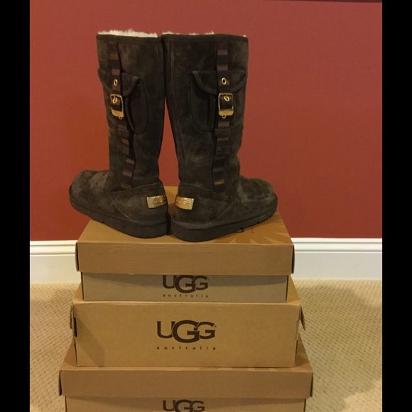 Boots - Picture 3 of 4