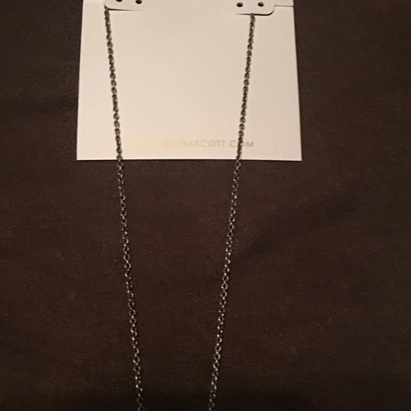 Kendra Scott Kasey necklace - Picture 3 of 4