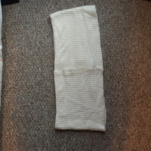 Infinity scarf - Picture 2 of 2