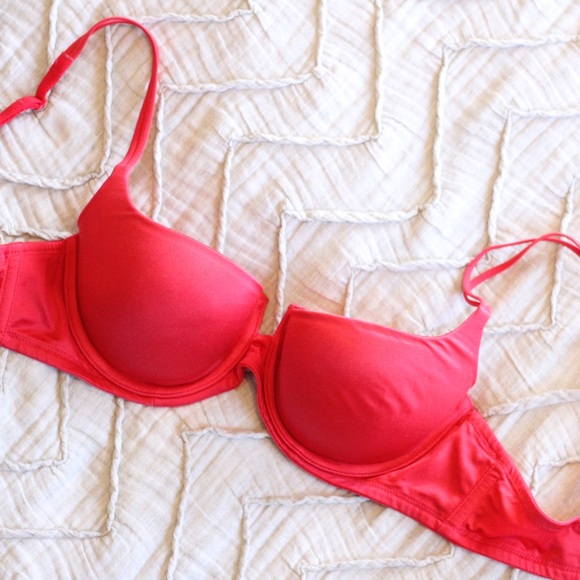 Sexy red push up bra