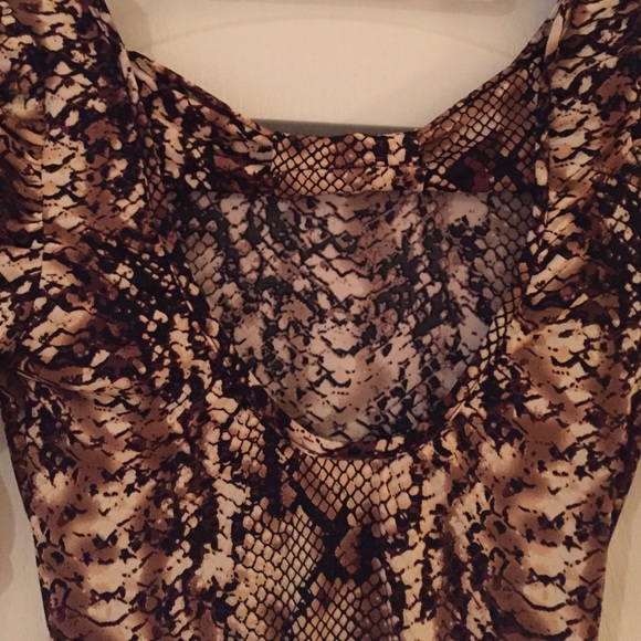 Snakeskin three quarter sleeve shirt - Picture 2 of 2