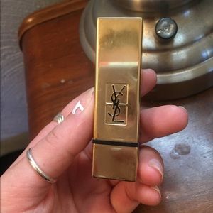 YSL lipstick shade 09
