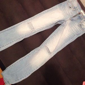 Ripped Jeans 😍🤘🏽