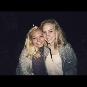 Meet your Posher, Cecilia