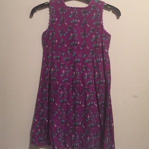 Girl's dress