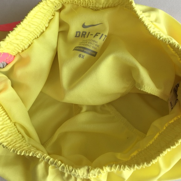 NIKE girls DRI-FIT sport shorts built in undie s6X - Picture 4 of 4