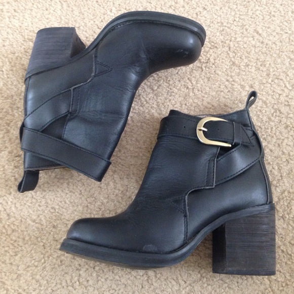 Thick heel ankle boots