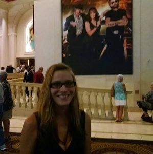 Meet your Posher, Amber