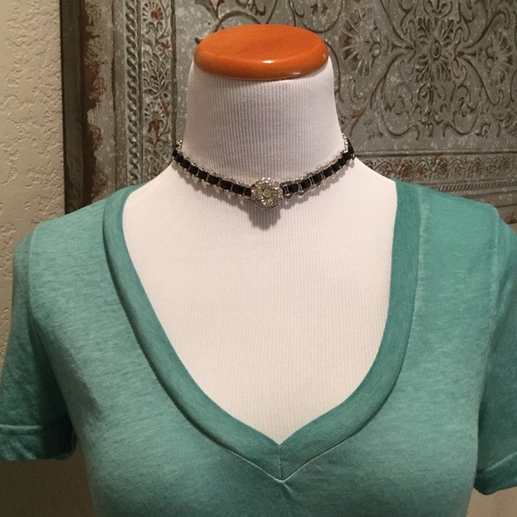 Cache rhinestone choker necklace