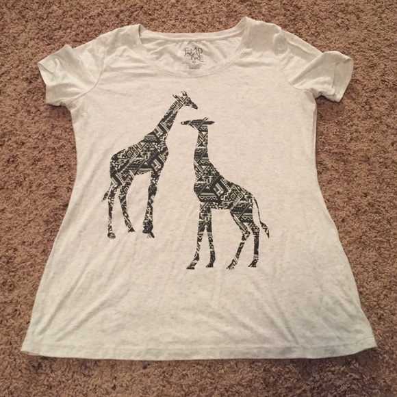 Giraffe shirt