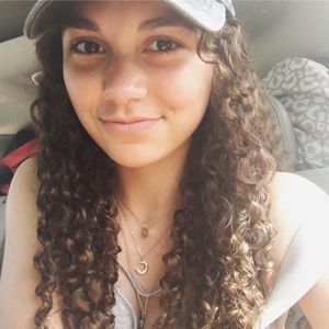 Meet your Posher, Gaia