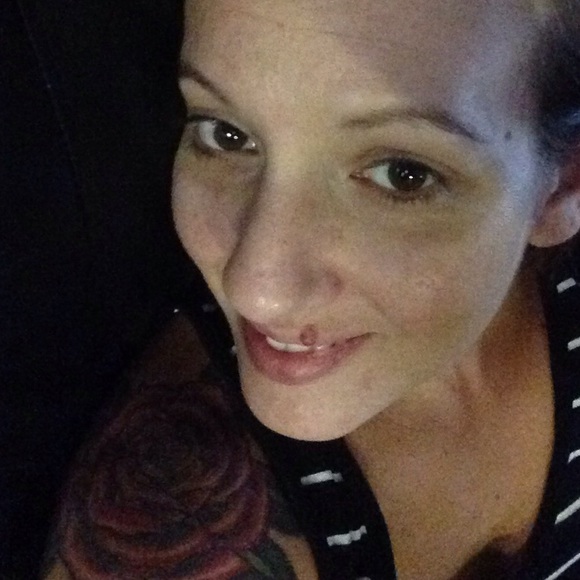 Meet your Posher, Cristina