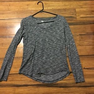 grey and black and white simple long sleeve