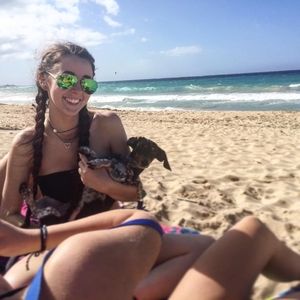 Meet your Posher, Abby