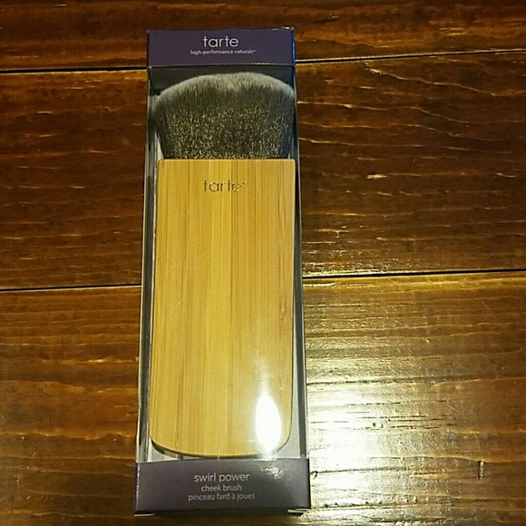 Tarte Swirl power cheek brush