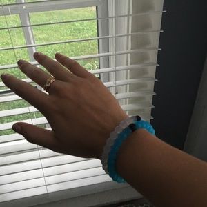 Clear authentic lokai