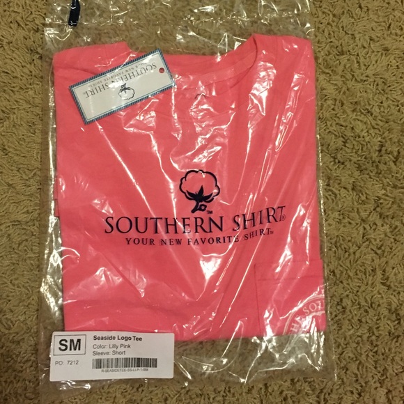 NWT southern shirt company pocket tshirt
