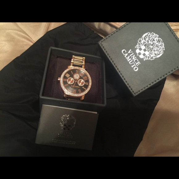 Watch - Picture 3 of 3