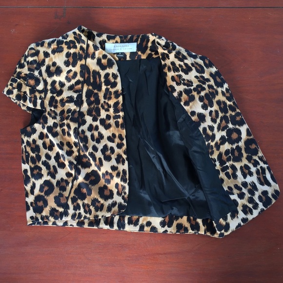 Tahari Arthur S Levine Cheetah Short Blazer size 2 - Picture 3 of 4