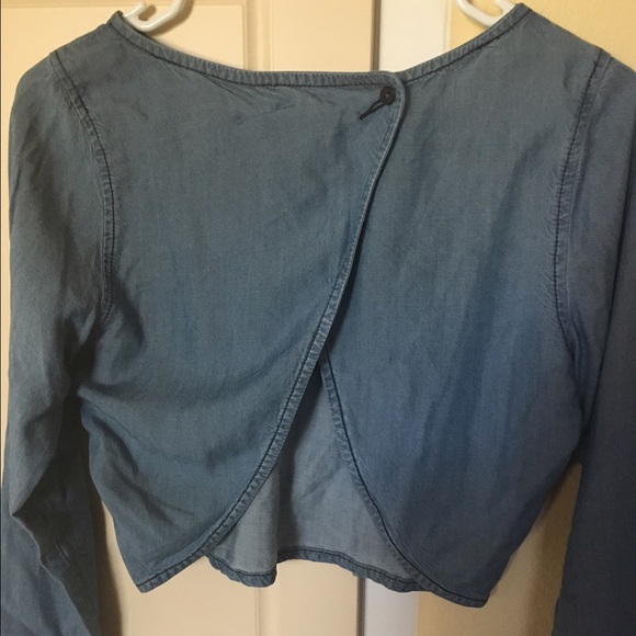 Top - Picture 2 of 2