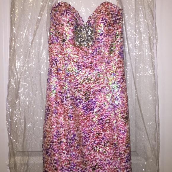 Beautiful Jovani Gown - Picture 2 of 4