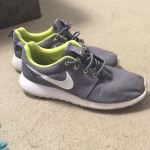 Nike Roshe Runs