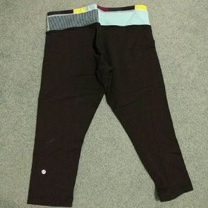 Lululemon yoga crops
